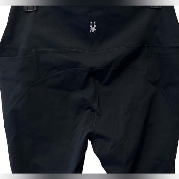 SPYDER Active (Style#SP673) Cropped Pants Ladies, Fitness & Exercise, Size L - Picture 4 of 10